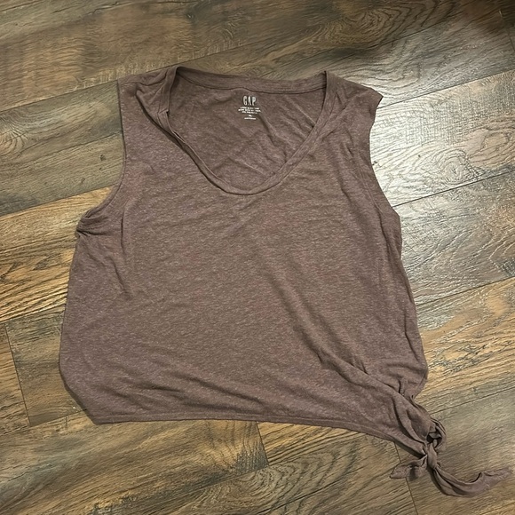 GAP Tops - NWOT Gap Women's Linen-Blend Shell Tank Top with side tye Size XL